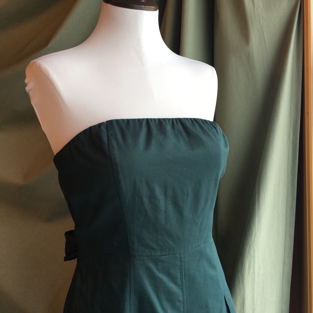 LIMITED✨ Strapless Pleated Dress Emerald